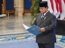 Prabowo Utus Teddy Serahkan Surat Khusus ke 5 Eks Menteri yang Kena Reshuffle