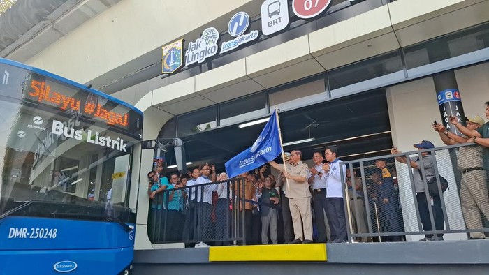 Pramono resmikan operasional Halte TransJakarta Jaga Jakarta (Belia/detikcom)