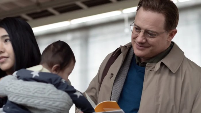 Rental Family Cuplikan adegan Brendan Fraser dalam film Rental Family (2025).