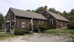 Intip Penampakan Rumah Asli The Conjuring yang Terkenal Angker