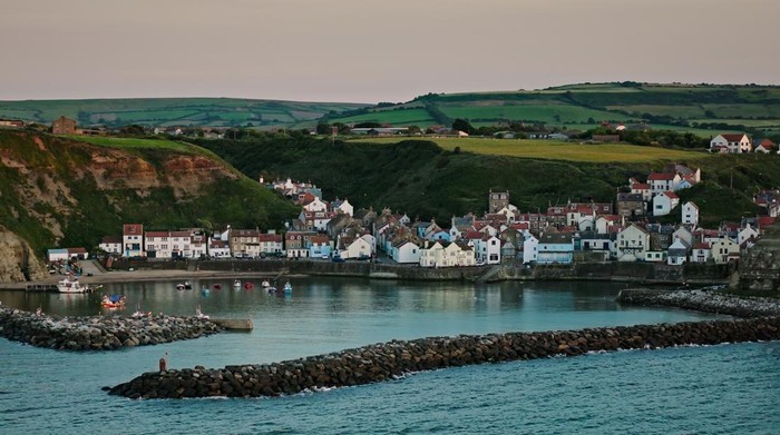 Runswick Bay di North Yorkshire, Inggris