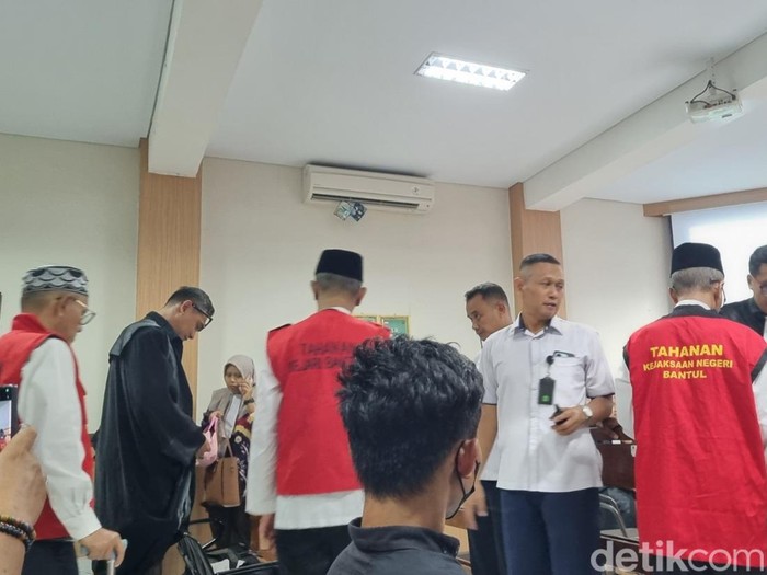 Sidang perdana kasus mafia tanah dengan korban Tupon Hadi Suwarno atau Mbah Tupon di Pengadilan Negeri (PN) Bantul, Senin (8/9/2025).