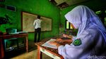 Potret Miris Siswa MTs di Sukabumi, Belajar di Bawah Bangunan Retak