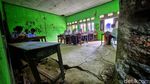Potret Miris Siswa MTs di Sukabumi, Belajar di Bawah Bangunan Retak