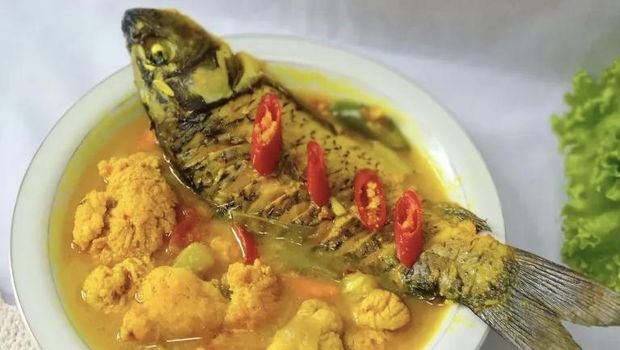 Telur Ikan Masak Kuning. Foto: Cookpad/Setya N
