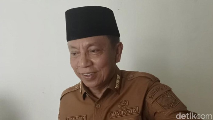 Wali Kota Bima A. Rahman aliasa Aji Man.