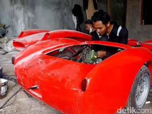 Replika Mobil Mewah Karya Warga Kota Batu Banyak Diminati