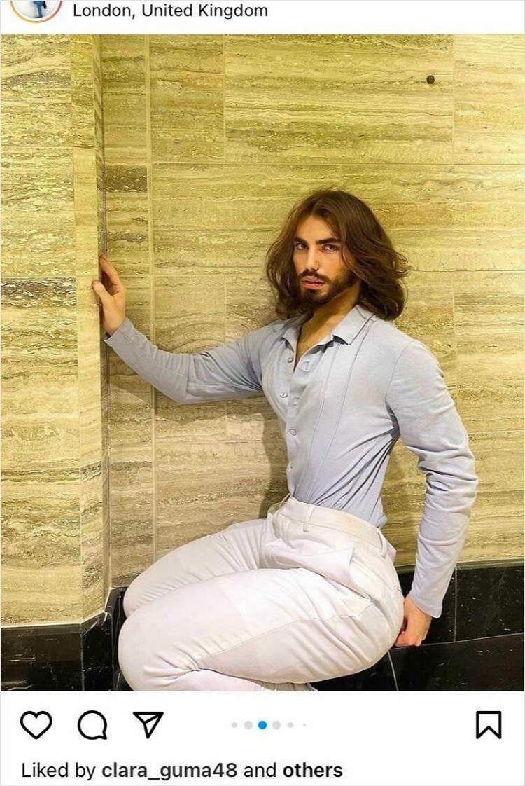 Photoshop terkadang dibutuhkan untuk menambah nilai estetika. Tapi kalau berlebihan jadinya kocak, sih.