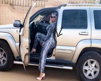 Photoshop terkadang dibutuhkan untuk menambah nilai estetika. Tapi kalau berlebihan jadinya kocak, sih.