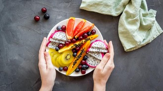 Diabetes Tetap Bisa Makan Buah, Ini 8 Pilihan yang Aman dan Rendah Gula