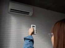 5 Penyebab AC Rumah Bau Saat Dinyalakan dan Cara Mengatasinya