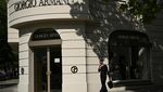 Armani Group Tutup Toko Saat Pemakaman Giorgio Armani