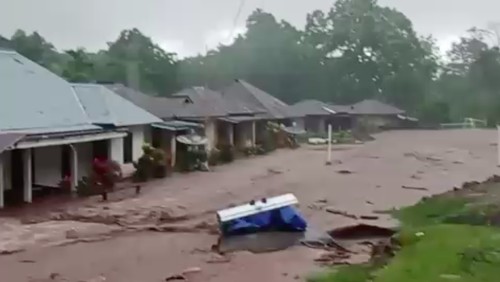 Bencana alam banjir bandang terjadi di Kecamatan Mauponggo, Kabupaten Nagekeo, NTT. Tiga orang warga tewas dan empat orang lainnya hilang. (dok BNPB)