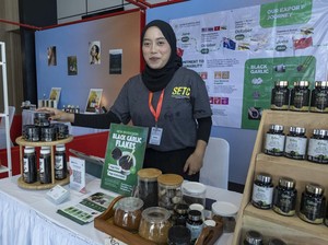 Bawang Hitam Buka Pintu Rezeki Fatimah, Omzetnya Ratusan Juta