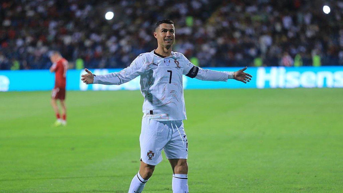 Cristiano Ronaldo Cristiano Ronaldo