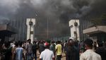 Demo di Nepal Chaos! Gedung-gedung Pemerintah Dibakar
