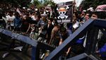 Demo di Nepal Chaos! Gedung-gedung Pemerintah Dibakar