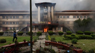 Demo di Nepal Chaos! Gedung-gedung Pemerintah Dibakar