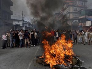 Demonstrasi Nepal Bikin Laga Sepakbola Lawan Bangladesh Dibatalkan