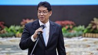 Purbaya juga menyampaikan permohonan maaf atas kesalahan salah ucap dan kata. Hal ini menyusul sejumlah pernyataannya usai dilantik Presiden Prabowo Subianto kemarin yang menuai sorotan publik. Salah satu pernyataannya tersebut ialah saat dirinya menanggapi 17+8 tuntutan rakyat yang disuarakan oleh masyarakat sipil dalam beberapa waktu terakhir.