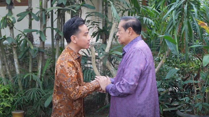 Wapres Gibran Rakabuming Raka menyambangi kediaman Presiden RI ke-6 Susilo Bambang Yudhoyono (SBY) di Cikeas, Bogor, Jawa Barat, Selasa (9/9/2025).
