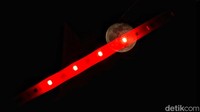 Fenomena langit kembali menjadi sorotan masyarakat pada awal September ini. Bulan purnama yang dikenal sebagai Corn Moon menghiasi angkasa dengan cahaya kekuningan yang hangat. Seperti yang terlihat dari Babelan, Kabupaten Bekasi, Jawa Barat, Selasa (9/9/2025) malam.