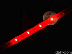 Keindahan Corn Moon Tersaji Lewat Teknik Multi Exposure