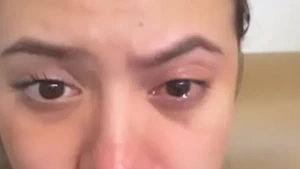 Marsha Aruan curhat di Instagram, kali ini soal insiden bola padel yang nyasar ke matanya. Foto: Instagram Marsha Aruan