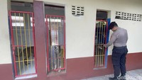 Setelah berlatih, anjng pelacak ini dikembalikan kedang satwa masing-masing.