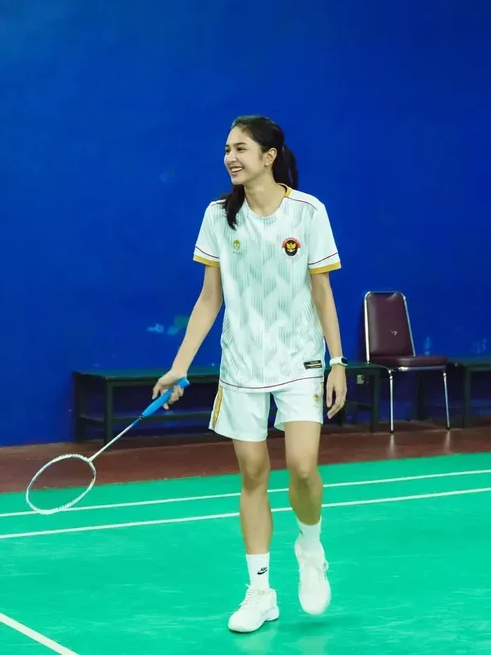Mikha Tambayong