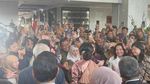 Momen Haru Sri Mulyani Tiba di Kemenkeu Jelang Sertijab
