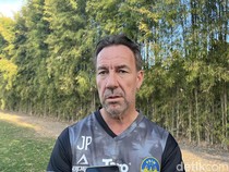 Pelatih PSIM Van Gastel Bakal Antisipasi Lini Tengah Borneo FC