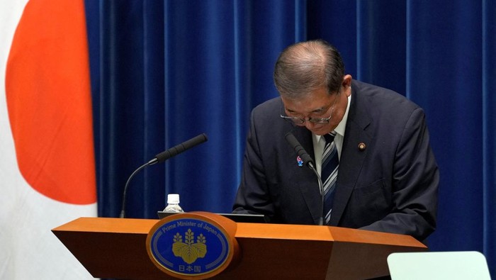 Japanese Prime Minister Shigeru Ishiba holds a press conference as he announces his resignation, in Tokyo, Japan September 7, 2025.    Toru Hanai/Pool via REUTERS