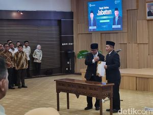 Budi Arie Resmi Serahkan Jabatan Menteri Koperasi ke Ferry Joko Juliantono