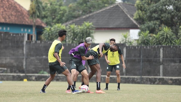 Latihan PSS Sleman di Lapangan Pakembinangun, Sleman, Senin (8/9/2025).