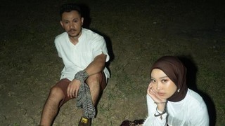 Ruang Senja, Project Musik Duo Asal Bandung yang Menyapa Lewat Tak Semua Dalam Kendalimu