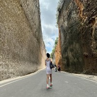 “Akhirnya ke Bali bunnn Dara😍😍😭😭” “Have fun yaa uri eonni selama di bali 😍” komentar sejumlah penggemar. Foto: dok. Instagram @daraxxi