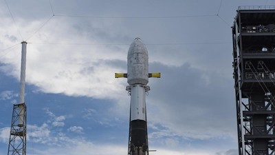 Peluncuran Satelit Nusantara Lima Ditunda Karena Cuaca Buruk