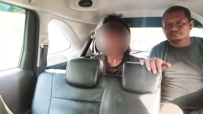 Satpol PP Pontianak amankan dua gepeng modus bebersih kaca mobil.