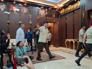 Menhan Sjafrie Sjamsoeddin Jadi Menko Polkam Ad Interim