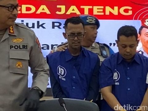 Konferensi pers ungkap kasus penggelapan uang di Mapolda Jateng, Kecamatan Semarang Selatan, Kota Semarang, Selasa (9/9/2025).