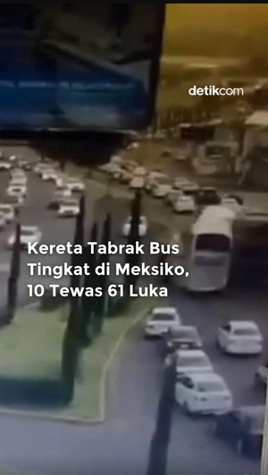 Video: Detik-detik Kereta Tabrak Bus yang Tewaskan 10 Orang di Meksiko