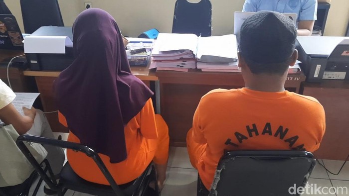 Adik kakak tersangka pembuangan bayi ke sungai di Tasikmalaya