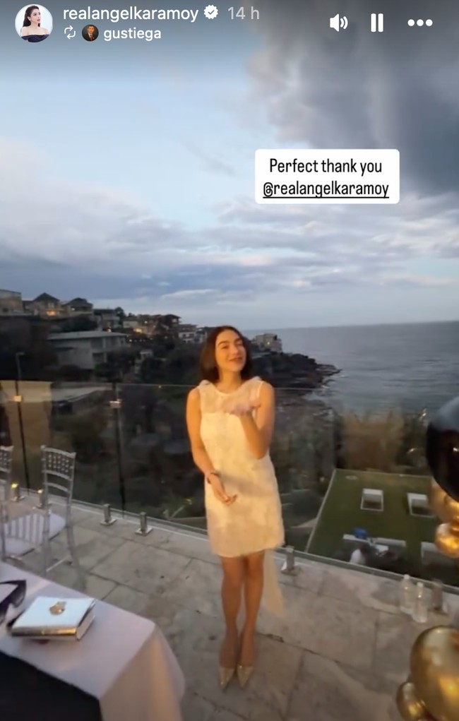 Di Instagram Story, Gusti Ega tampak mengunggah video singkat suasana di perayaan intimate ulang tahunnya. Ia juga memberikan ucapan terima kasih spesial kepada Angel. Video tersebut juga di repost oleh Angel ke Instagram Story miliknya. Foto: Instagram/@gustiega/@realangelkaramoy/@lndjalil