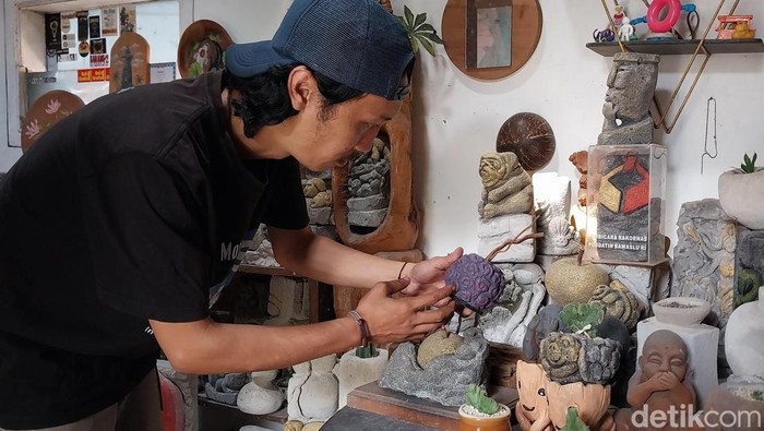 Bata Ringan Disulap Jadi Karya Seni Bernilai Tinggi di Kota Batu Bata Ringan Disulap Jadi Karya Seni Bernilai Tinggi di Kota Batu