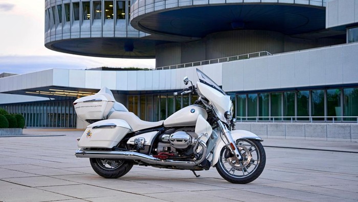 BMW Paus Leo XIV