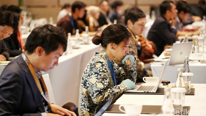 1. Para peserta menyimak pemaparan narasumber pada Forum Carbon Capture, Utilization and Storage (CCUS) Asia Tenggara di Jakarta, Rabu (10/9/2025). Lebih dari 400 peserta hadir membahas transisi energi bersih.