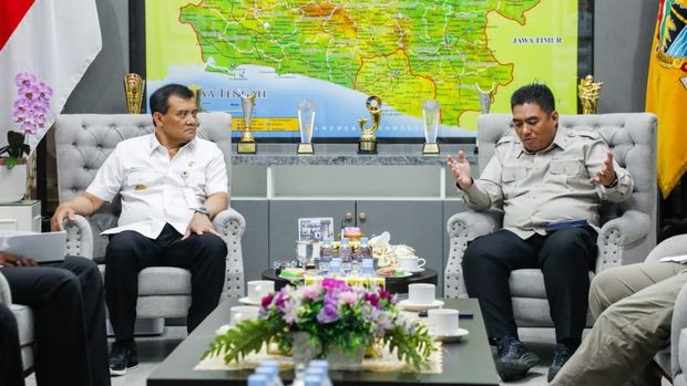 Gubernur Jateng Ahmad Luthfi menemui Plt Dirjen Perkebunan Kementan RI Abdul Roni Angkat di kantornya, Rabu (10/9/2025).