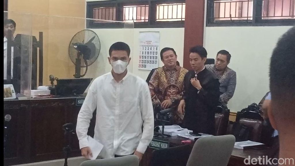 Jonathan Frizzy Disebut Sempat Pakai Vape Berisi Etomidate di Bangkok