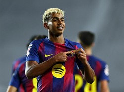 Lamine Yamal tancap gas di Barcelona pada awal LaLiga musim 2025/2026. Dua gol dan tiga assist dikemasnya dari tiga laga (REUTERS/Isabel Infantes)